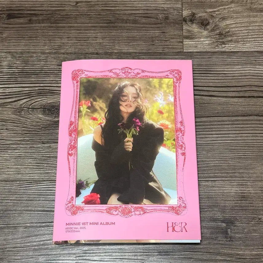 [BUNJANG] Minnie (G)I-DLE Solo Album [HER] / 민니 솔로 앨범