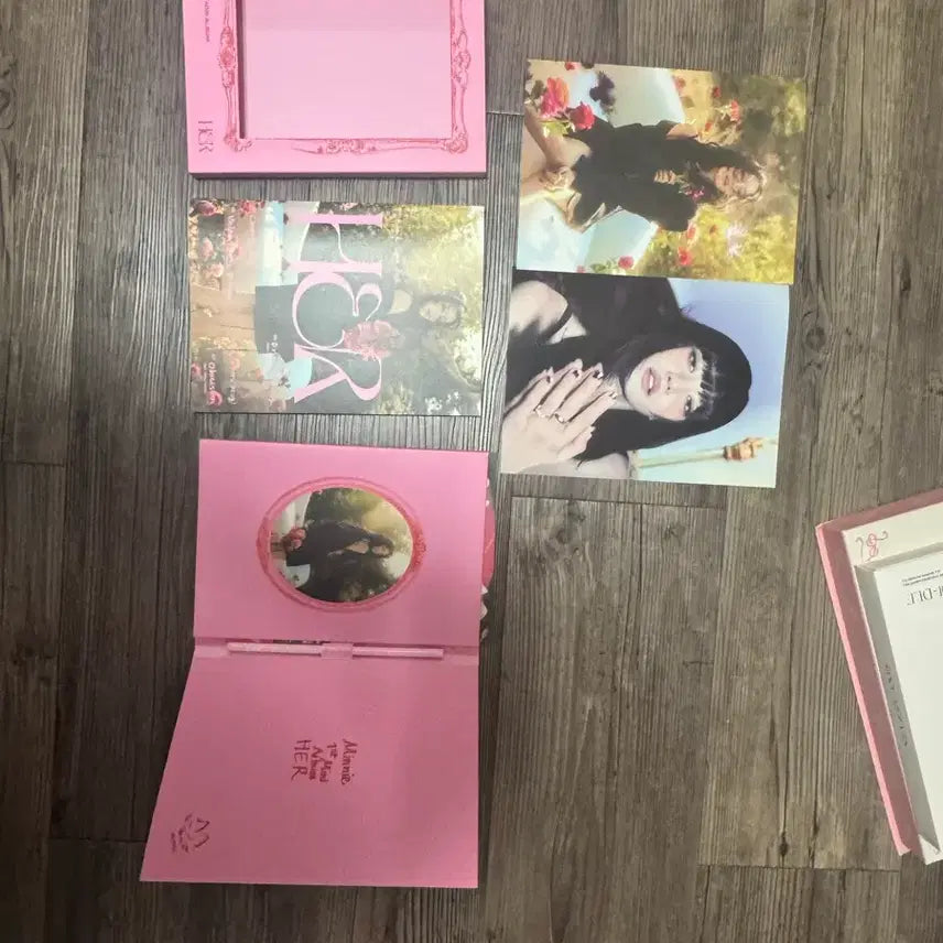 [BUNJANG] Minnie (G)I-DLE Solo Album [HER] / 민니 솔로 앨범