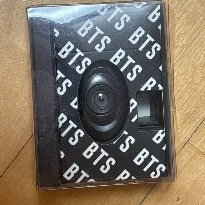 [BUNJANG] BTS Popup Film Camera (Sealed) / 방탄 팝업 필름카메라 미개봉