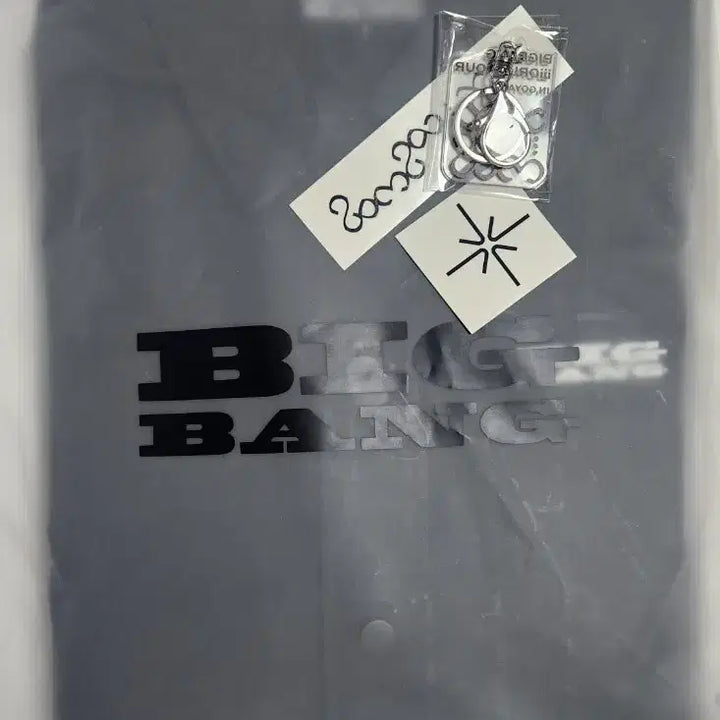 [BUNJANG] BIGBANG Cosmos Coach Jacket M Size Bundle Set / 빅뱅 코치 자켓 코스모스 m사이즈  코스모스 키링