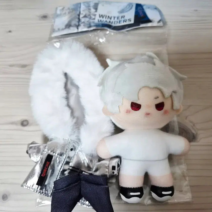 [BUNJANG] Love and Deep Space Jin Un Official Plush Doll / (솜충전 뼈) 러브앤딥스페이스 럽딥 진운 공식 누이 인형 판매