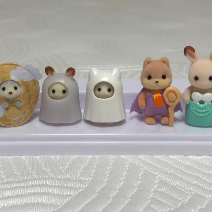 [BUNJANG] Sylvanian Families Ghost Rabbit / 실바니안 유령토끼