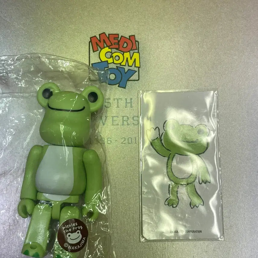 [BUNJANG] Bearbrick 46th Series Animal Pickles Frog / 베어브릭 46탄 애니멀 피클스 개구리