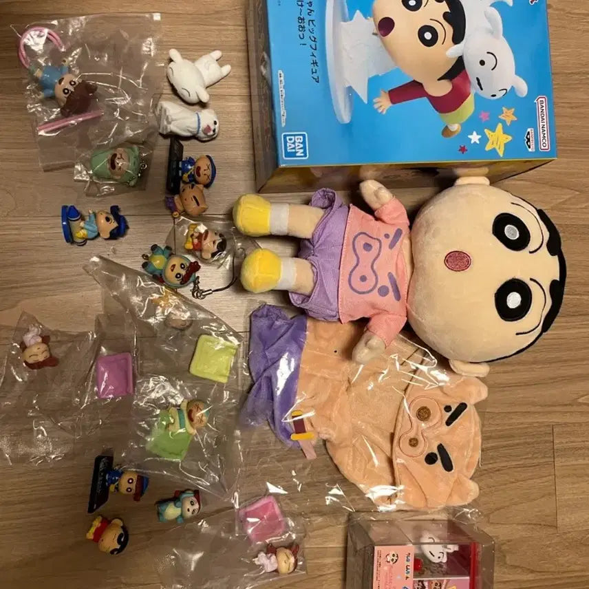 [BUNJANG] Crayon Shin-chan Japanese Authentic Bundle Figure and Plush Toy Set / 짱구 일본정품만 일괄 인형 피규어 가챠 반프레스토