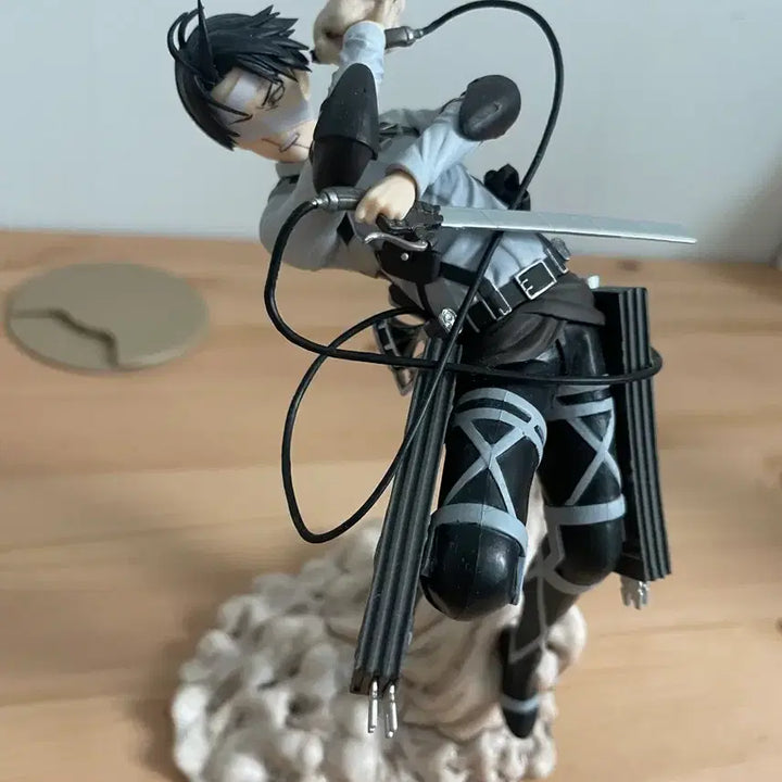 [BUNJANG] Attack on Titan Levi Tsuchi-Ullm B Prize Figure / 진격의거인 리바이 땅울림 b상 피규어