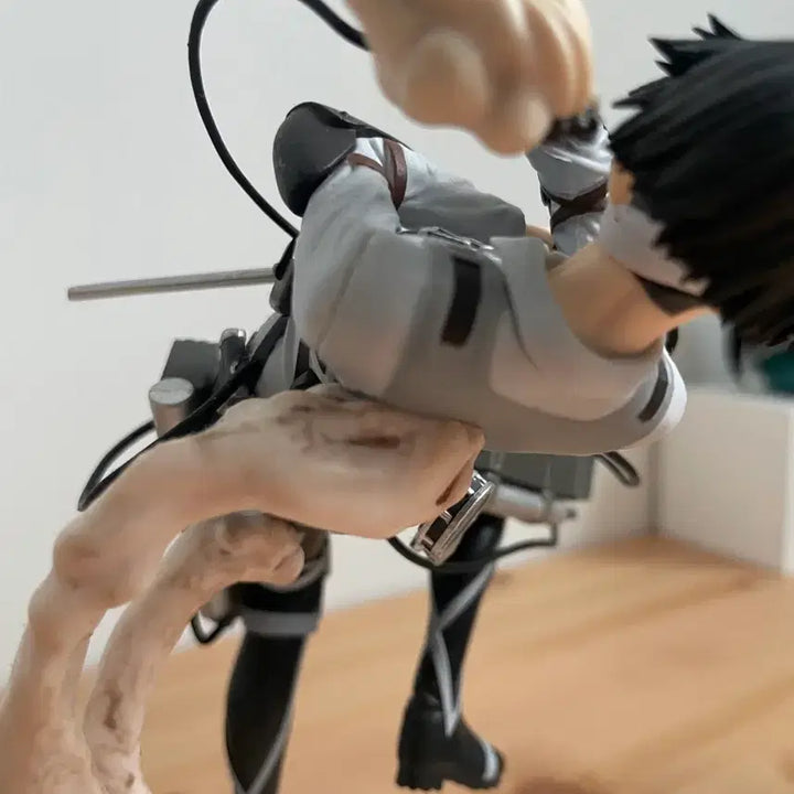 [BUNJANG] Attack on Titan Levi Tsuchi-Ullm B Prize Figure / 진격의거인 리바이 땅울림 b상 피규어