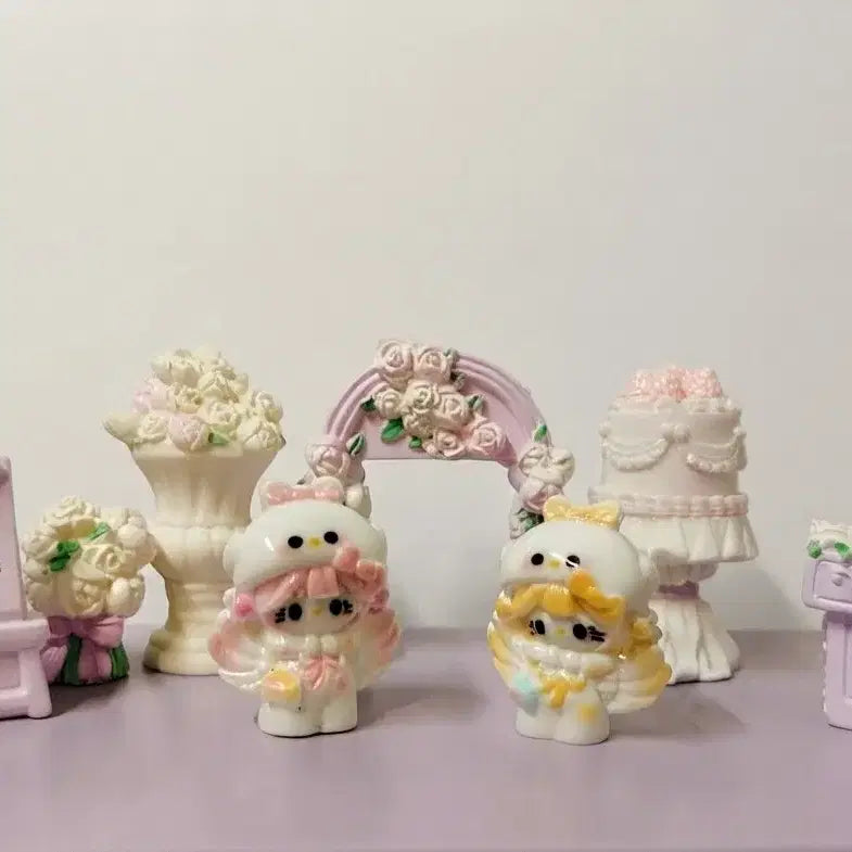 [BUNJANG] Sanrio Hello Kitty Wedding Miniature Accessory Set / 웨딩 키티 미니어처 소품 세트