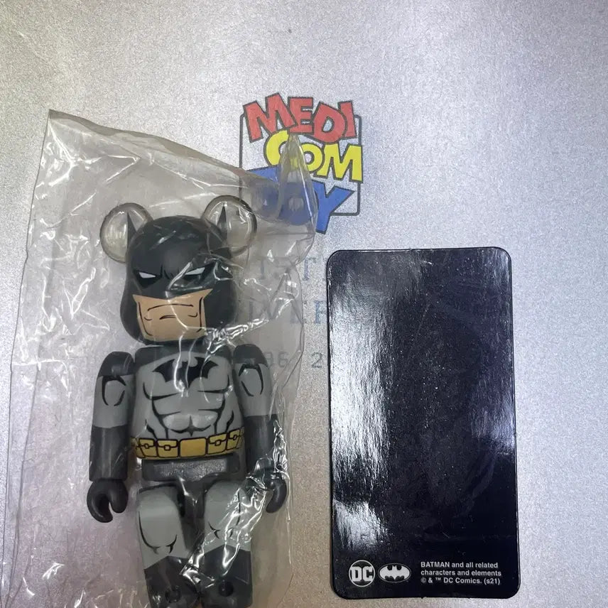[BUNJANG] Bearbrick 43 Series Batman Hush / 베어브릭 43탄 히어로 배트맨 허쉬
