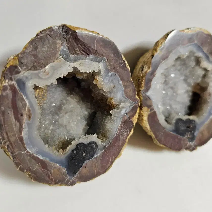 [BUNJANG] Beautiful Raw Crystal Geode / 이쁜 원석