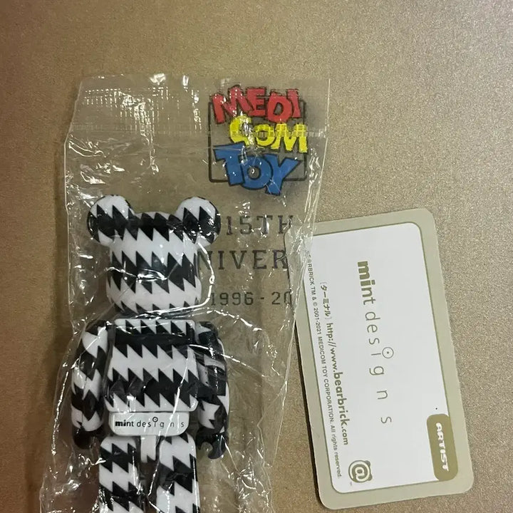 [BUNJANG] Bearbrick 42nd Series Artist Mint Design / 베어브릭 42탄 아티스트 민트 디자인