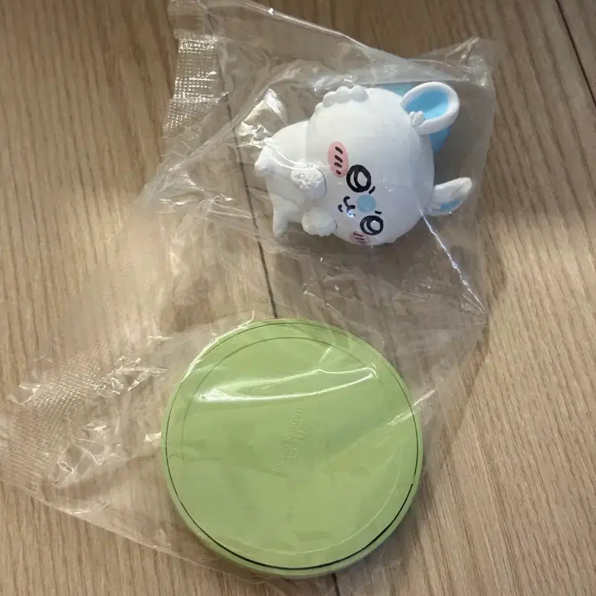 [BUNJANG] Chiikawa Momonga Diorama (Sealed) / 먼작귀 치이카와 디오라마 모몽가 미개봉