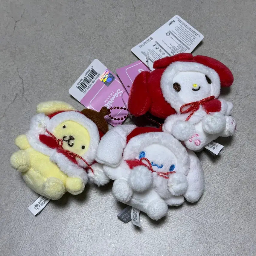 [BUNJANG] Sanrio Santa Plush Charm Set / 산리오 산타 인형 키링 세트