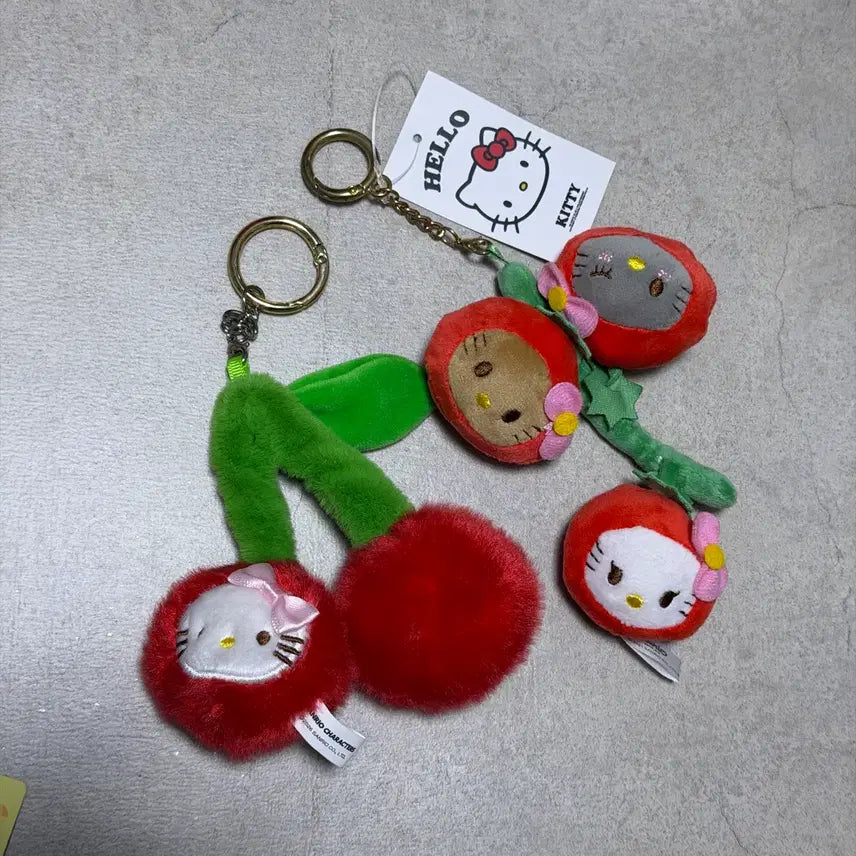[BUNJANG] Hello Kitty Fruit Charm Set / 헬로키티 과일키링 세트