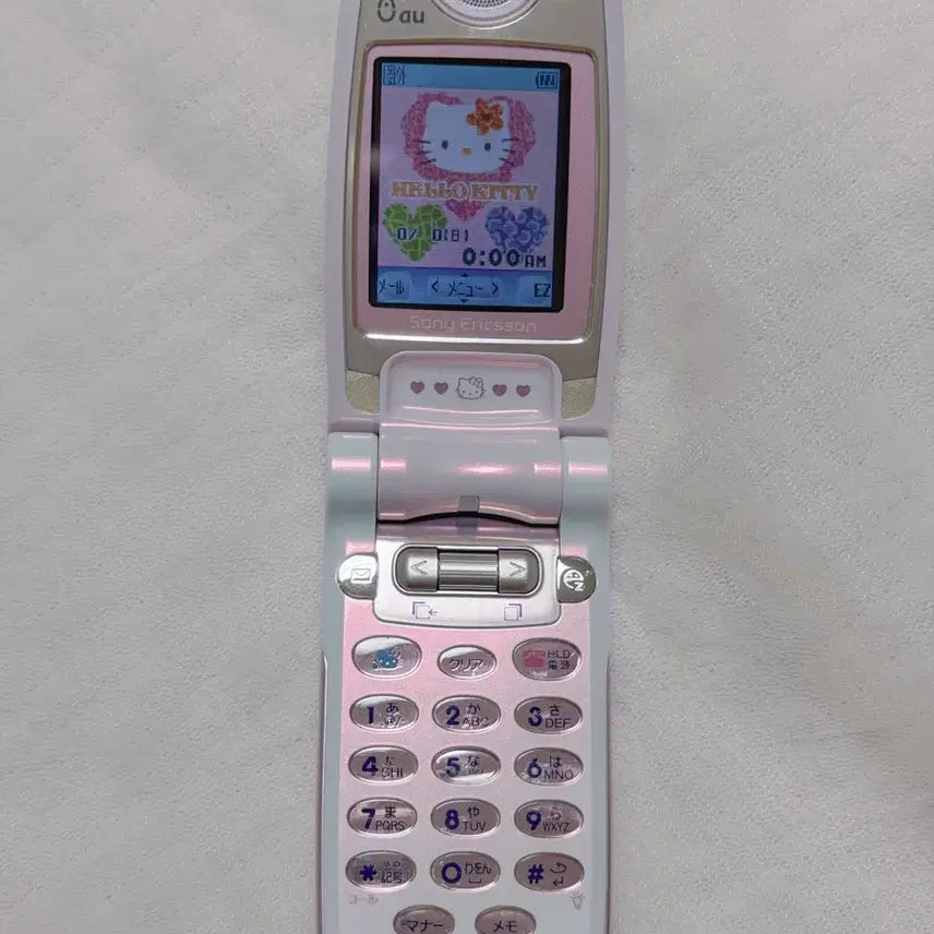 [BUNJANG] Sanrio Hello Kitty 2002 Vintage Folder Phone / 2002 산리오 헬로키티 빈티지 폴더폰 판매합니다.