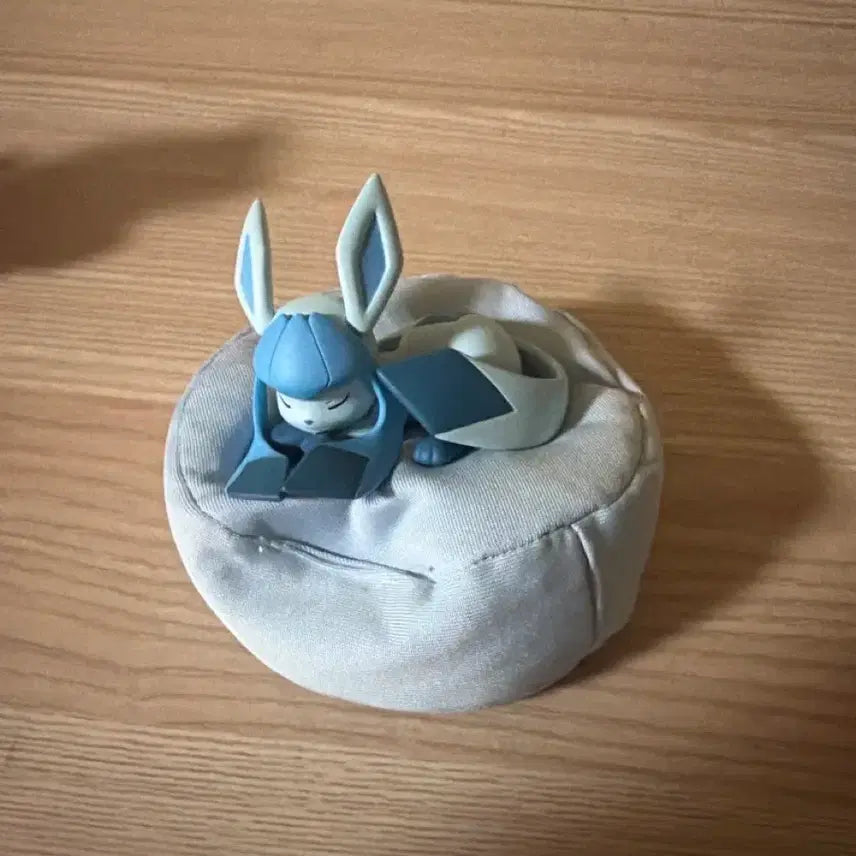 [BUNJANG] Eevee Evolutions Bundle (Vaporeon, Jolteon, Flareon) / 이브이 진화 피규어 일괄 (샤미드 글레이시아)