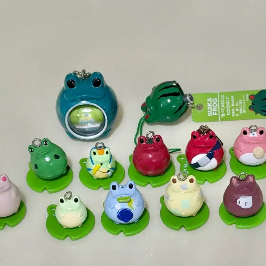 [BUNJANG] Retro Frog Style Leaf Keychain Collection / 고전 프로그 스타일 잎사귀 키링 모음