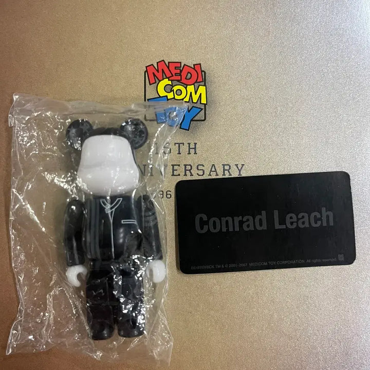 [BUNJANG] Bearbrick 14th Series Artist Conrad Rich Item / 베어브릭 14탄 아티스트 콘래드 리치