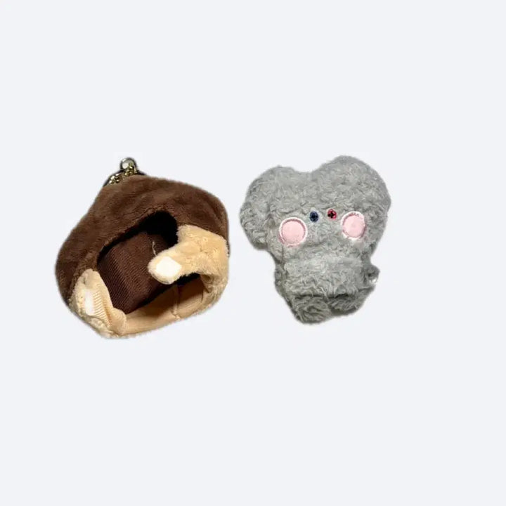 [BUNJANG] TREASURE TRUZ Bonbon Chestnut Keychain / 트레저 트루즈 본본 군밤 키링
