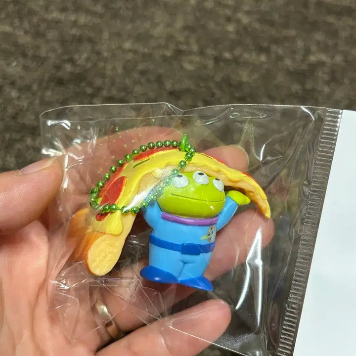 [BUNJANG] Toy Story Alien Keychain Gacha / 토이 스토리 알린 키링 가챠