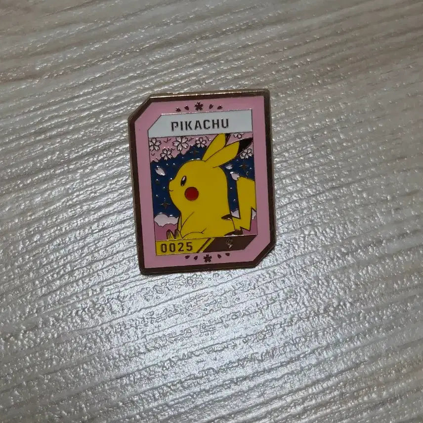 [BUNJANG] Isak Toast Pikachu Badge / 이삭토스트 피카츄 뱃지