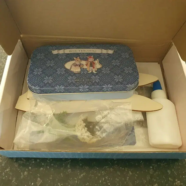 [BUNJANG] Winter Rabbit Miniature House DIY Box Theater / DIY 박스 시어터 겨울 토끼 미니어처 하우스