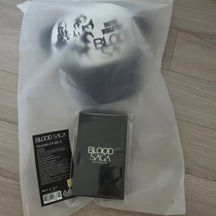 [BUNJANG] Blood Saga Necklace &amp; Hat (Sealed) / (미개봉)블러드사가 목걸이&amp;모자