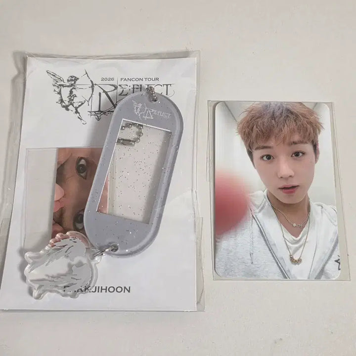 [BUNJANG] Park Ji Hoon Reflect Concert Acrylic Name Tag Keyring / 박지훈 리플렉트 콘서트 아크릴 네임택 키링