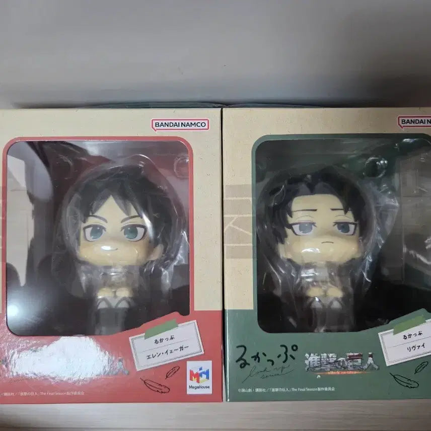 [BUNJANG] Attack on Titan Levi Eren Look-Up Bundle Set (Unsealed) - Includes Special Cushion / [미개봉, 특전포함] 진격의 거인 리바이 에렌 룩업 일괄