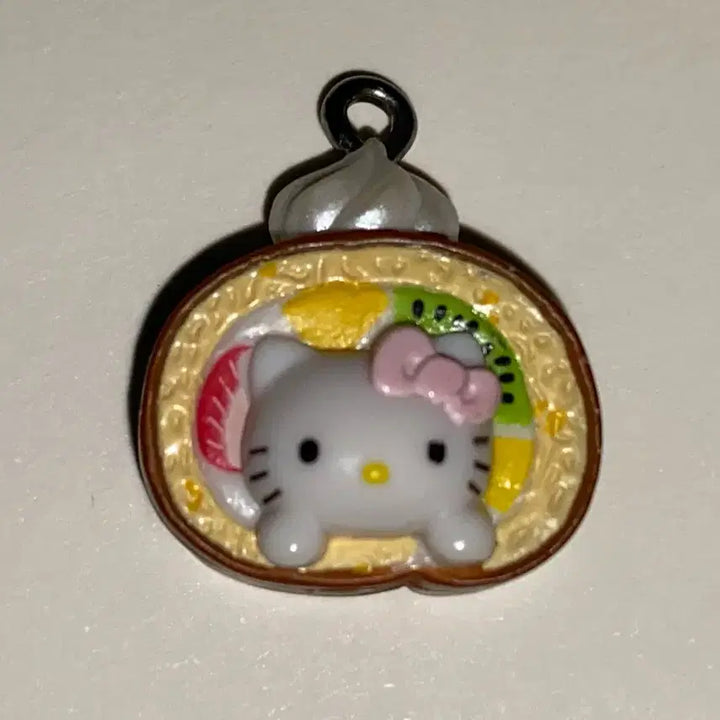 [BUNJANG] Cool Sweets Roll Cake Kitty Strap / 키티스트랩 알맹이 쿨스위츠 롤케이크 팔아요~!