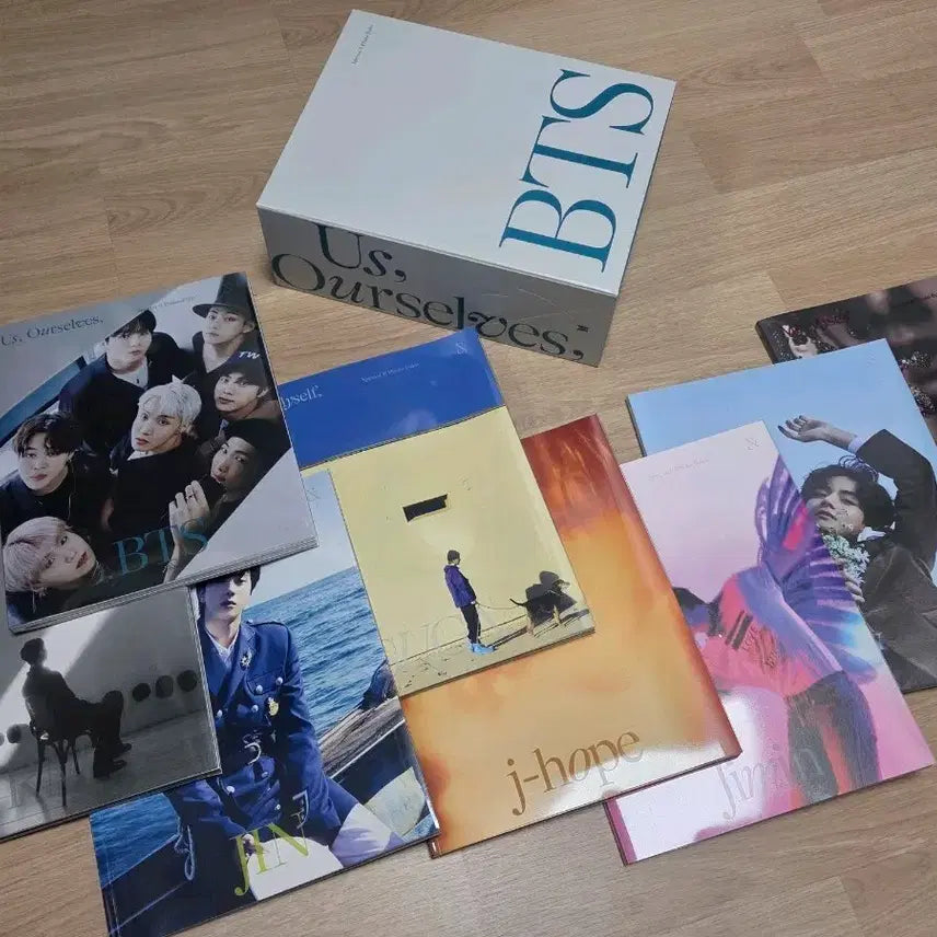 [BUNJANG] BTS Special 8 Photo-Folio Set / 방탄소년단 BTS Us, Ourselves 스페셜 8 포토폴리오 세트