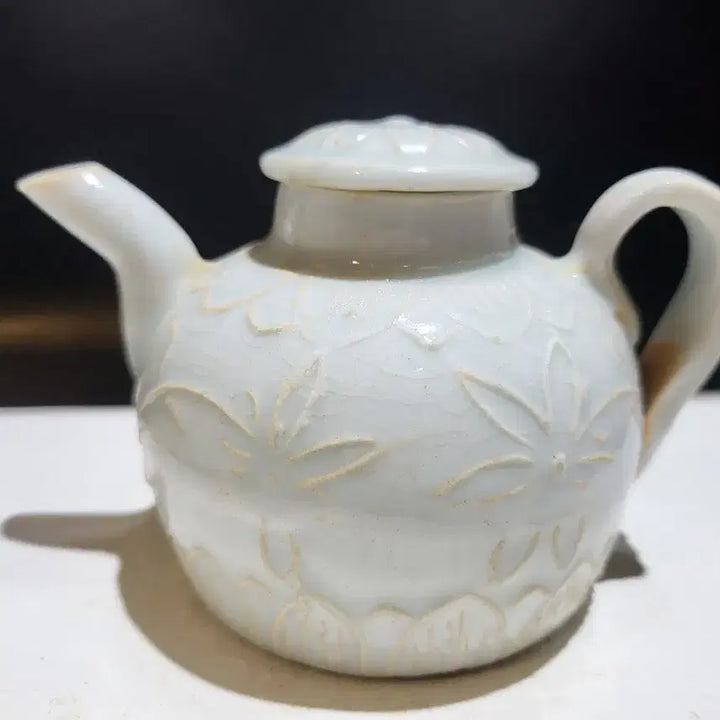 [BUNJANG] Korean Celadon Teapot with Floral Pattern / 영청자 주전자