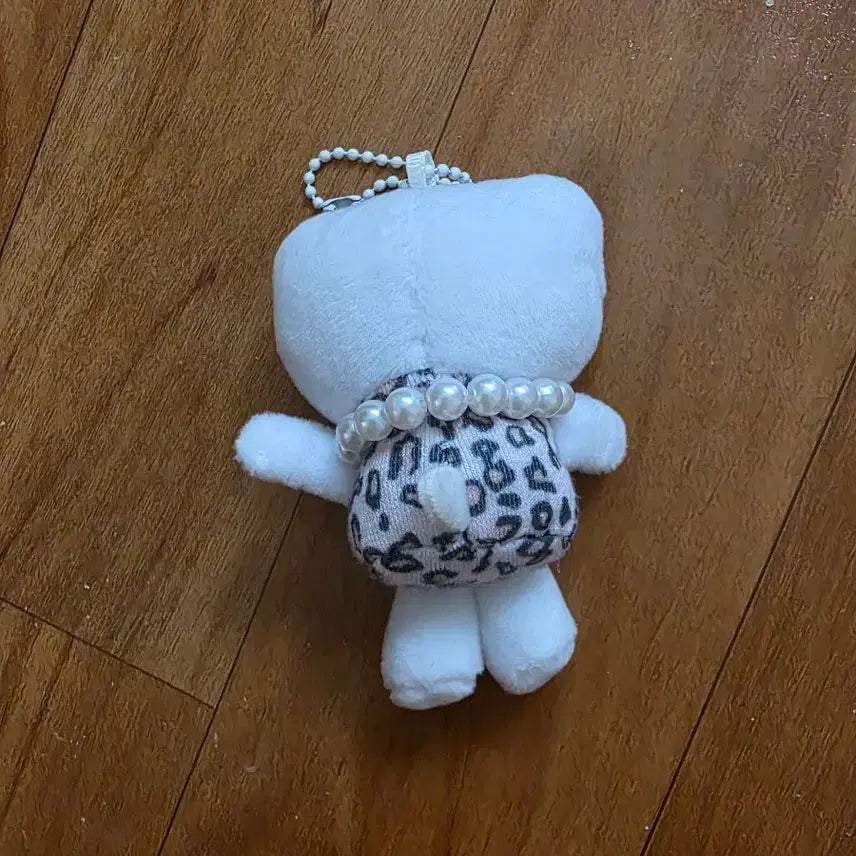 [BUNJANG] Hello Kitty Leopard Print Pearl Heart Charm / 헬로키티 호피무늬 진주 하트 인형 키링