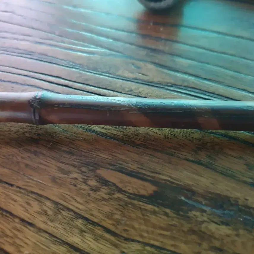 [BUNJANG] Rare Folk Artifacts: Exquisite Lightning Patterned White Brass Traditional Korean Tobacco Pipe (Yeonjuk) and Accessories Set / 희귀 민속품] 뇌문조각이 정교한 오리지널 백동 전통 담뱃대(연죽)와 부속 일괄 (반