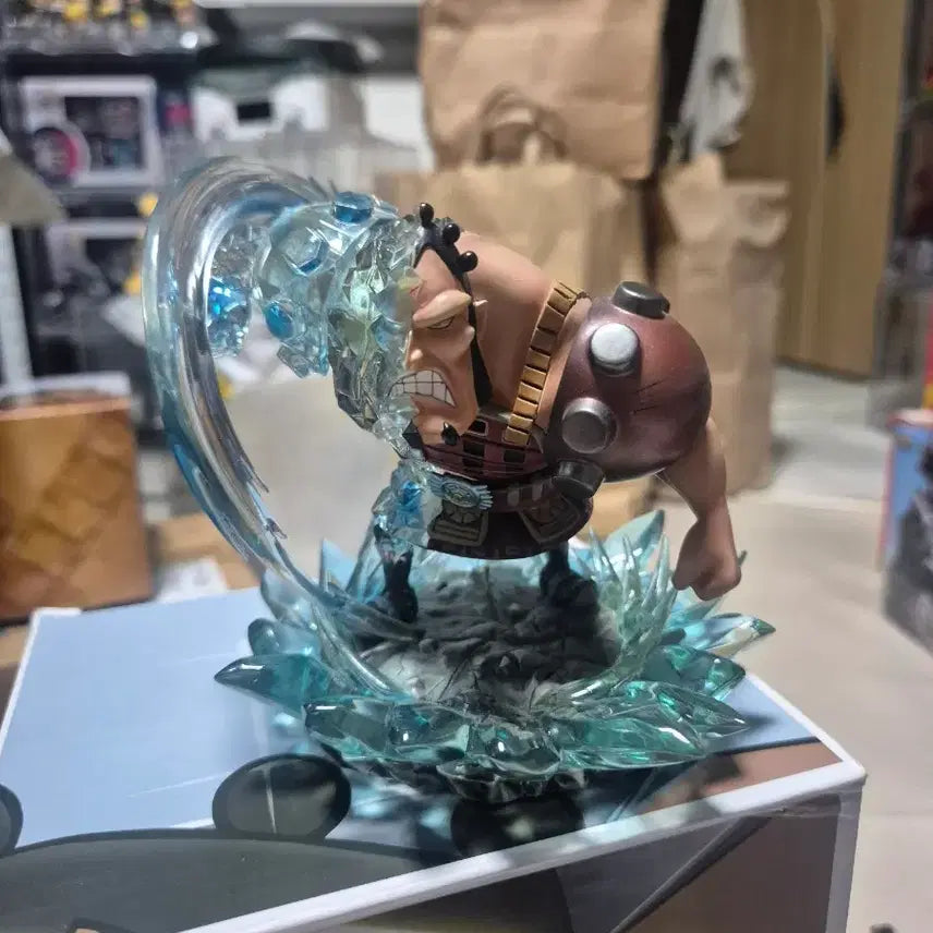 [BUNJANG] YZ Studio One Piece Diamond Jozu Figure / yz스튜디오 원피스 다이아몬드 죠즈(흰수염 해적단)