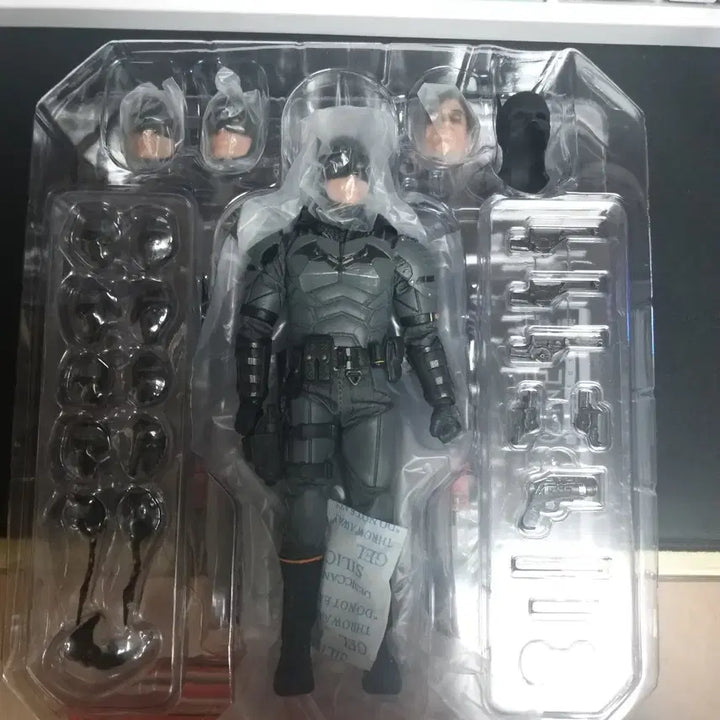 [BUNJANG] Mezco 1:12 The Batman / 메즈코 1:12 더 배트맨