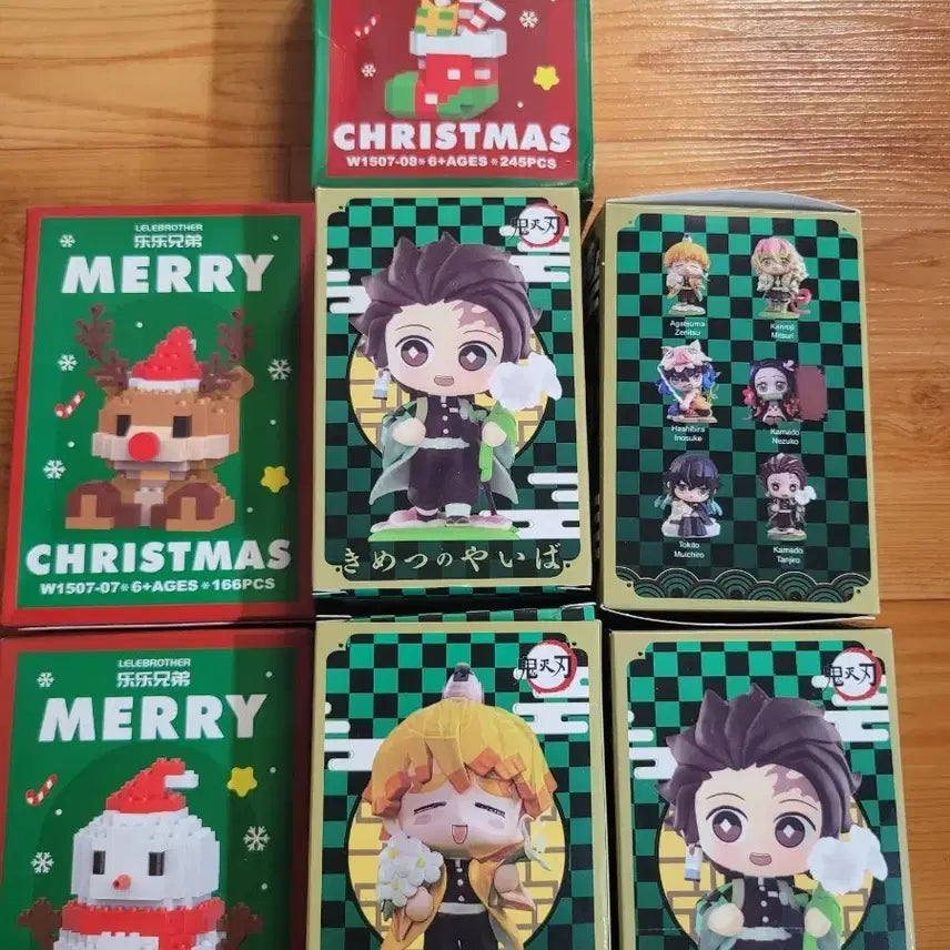 [BUNJANG] Demon Slayer Christmas Edition Figure Set / 귀멸의 칼날 피규어 +크리스마스 에디션