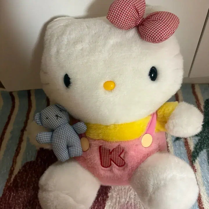 [BUNJANG] Vintage Sanrio Hello Kitty Large Plush / 고전 산리오 헬로키티 키티 대형 인형