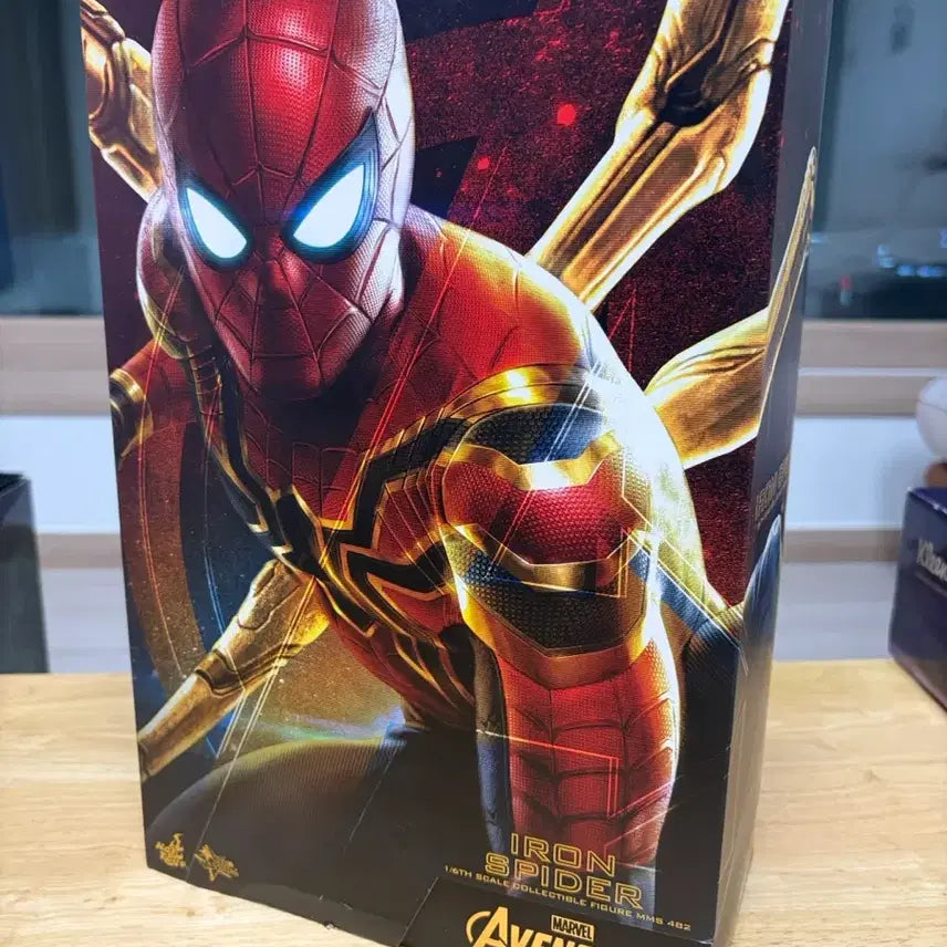 [BUNJANG] Hot Toys Iron Spider-Man (MMS482) Action Figure / 핫토이 아이언스파이더맨 판매