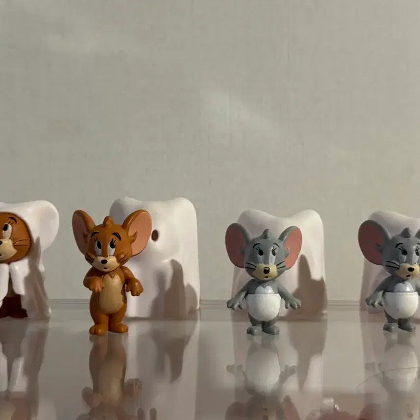 [BUNJANG] Tom and Jerry Ghost Play Gacha Figure Bundle Set / 일괄) 톰과제리 유령놀이 가챠 피규어