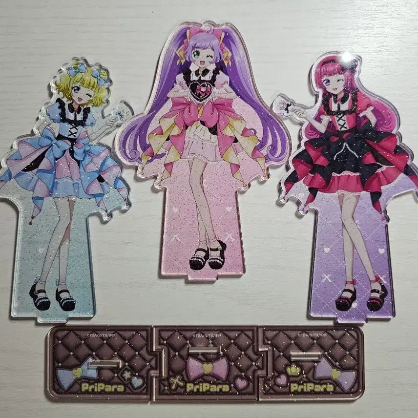 [BUNJANG] PriPara Valentine Acrylic Stand Set / 프리파라 발렌타인 아크릴스탠드 세트로 판매합니다.
