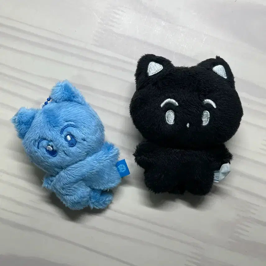 [BUNJANG] Mark "Aeongnyang" Plush Doll / 마크 인형 애옹냥
