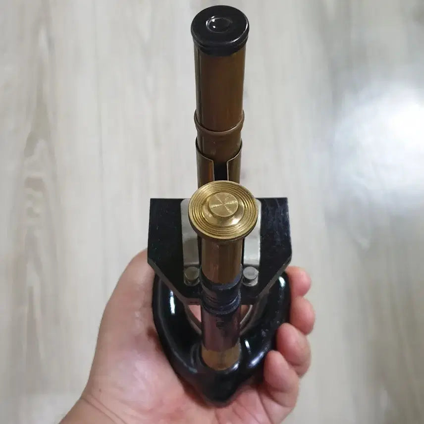 [BUNJANG] Early 20th Century Japanese Microscope / 20세기초 100년전 일본현미경전시 및 장식용으로 판매 합니다관측도 가능합니다ㅎㅇ ㄹ본