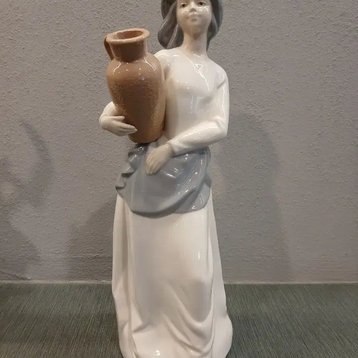 [BUNJANG] Miramas Large Figurine (30cm) / 스페인 미르마스 대형피겨린(30센티)