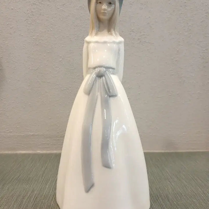 [BUNJANG] Porceval Spain 23cm Figurine / 포르체발 피겨린(23센티)