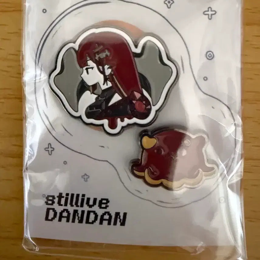 [BUNJANG] Akane Rize Metal Badge / 아카네 리제 금속 뱃지