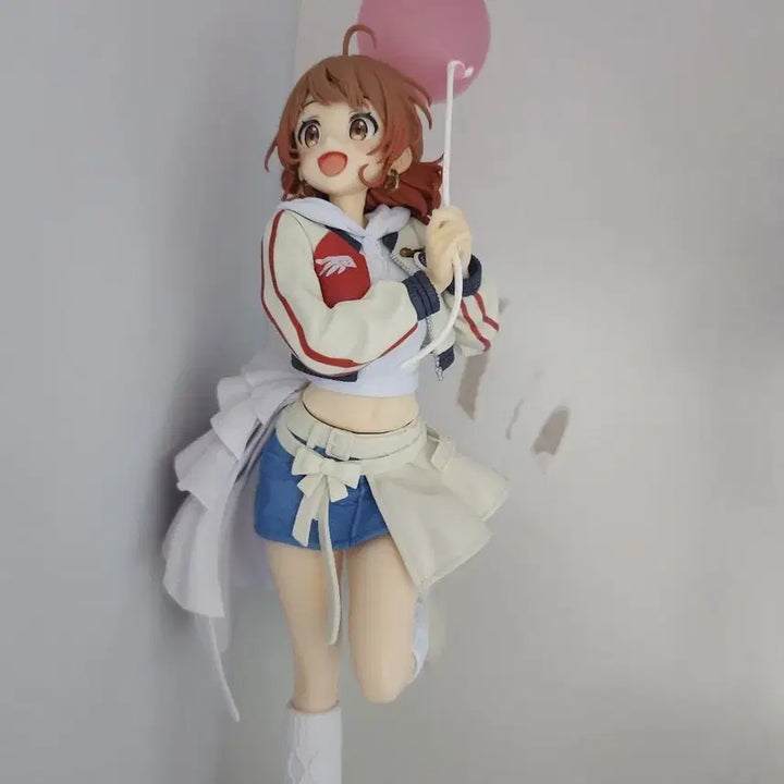 [BUNJANG] Hanami Ume Figure with Pink Balloon / 하나미 우메