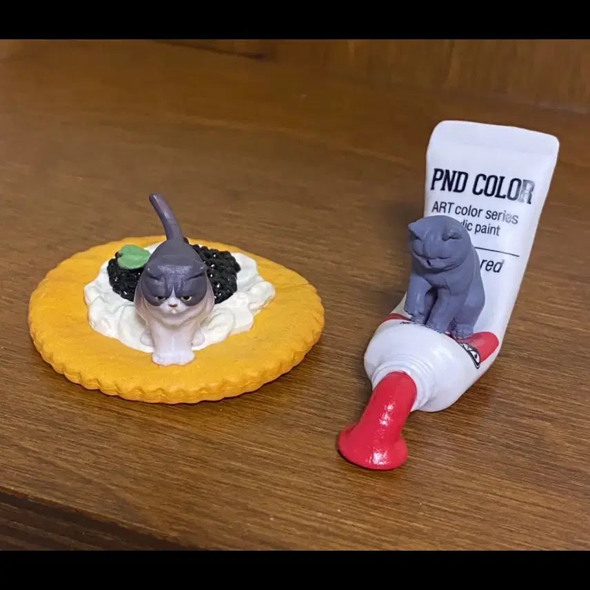 [BUNJANG] Bundle Set Miniature Cat Gacha Figures - Paint &amp; Caviar (2 Types) / 일괄) 미니어처 고양이 가챠 피규어 물감 캐비어 2종