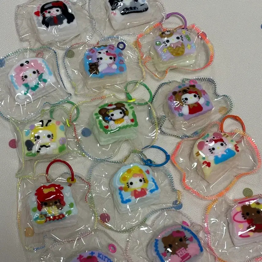[BUNJANG] Mini Handmade Squishy Hello Kitty Type / 미니 수제 말랑이 헬로키티형