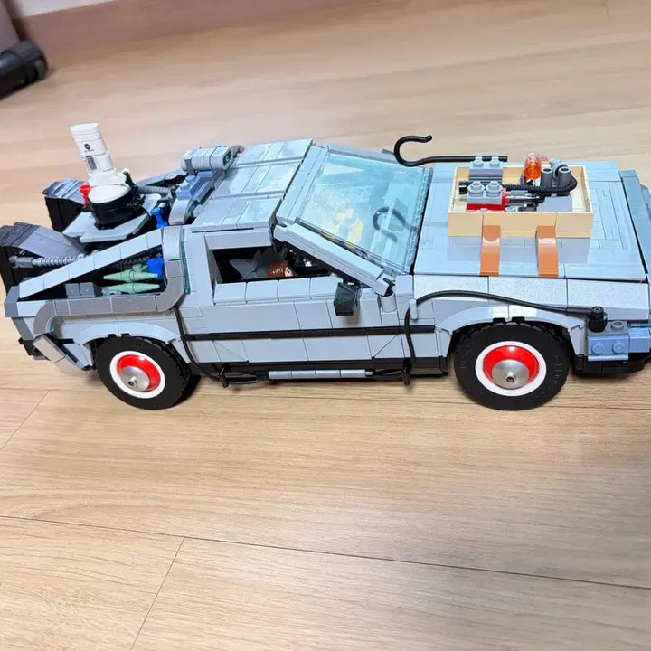 [BUNJANG] Lego 10300 Back to the Future Time Machine / [부산][레고10300] 백투더퓨처 타임머신 팝니다