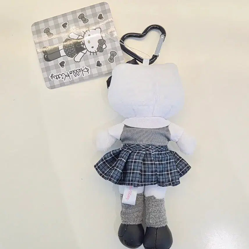 [BUNJANG] School Uniform Long-Legged Kitty Keychain (Authentic) / 스쿨룩 롱다리 교복 키티 키링(정품)